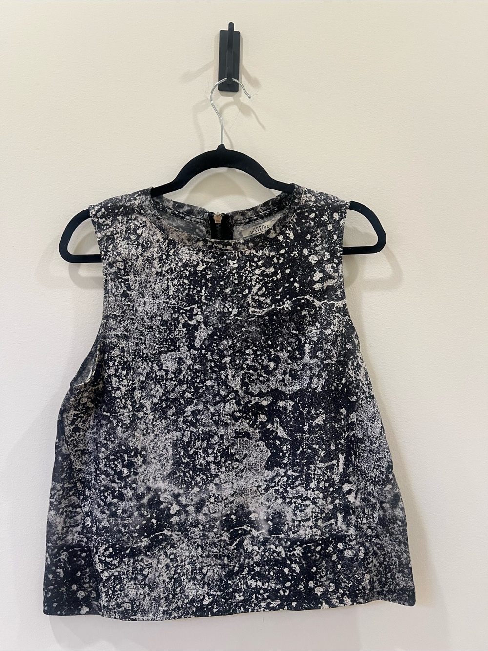 Zara Black & White Abstract Print Tank